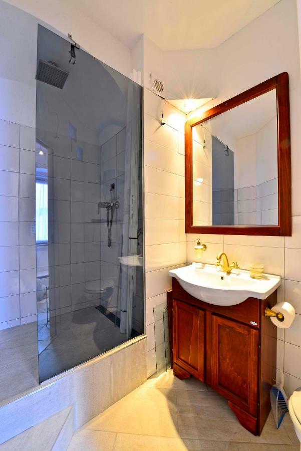 Romantic Rooms Gena Trogir Buitenkant foto
